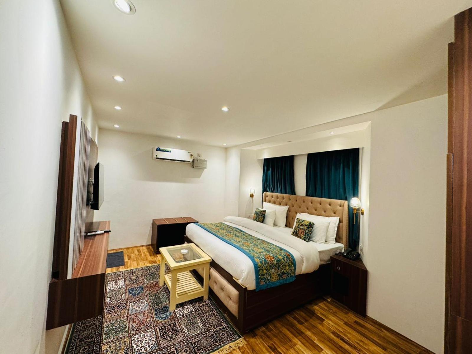 Srīnagar De Elaaf The Luxury Stay מראה חיצוני תמונה
