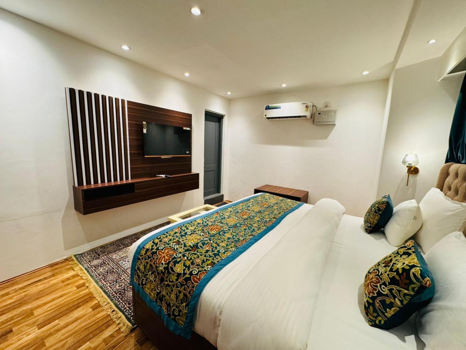 Srīnagar De Elaaf The Luxury Stay מראה חיצוני תמונה