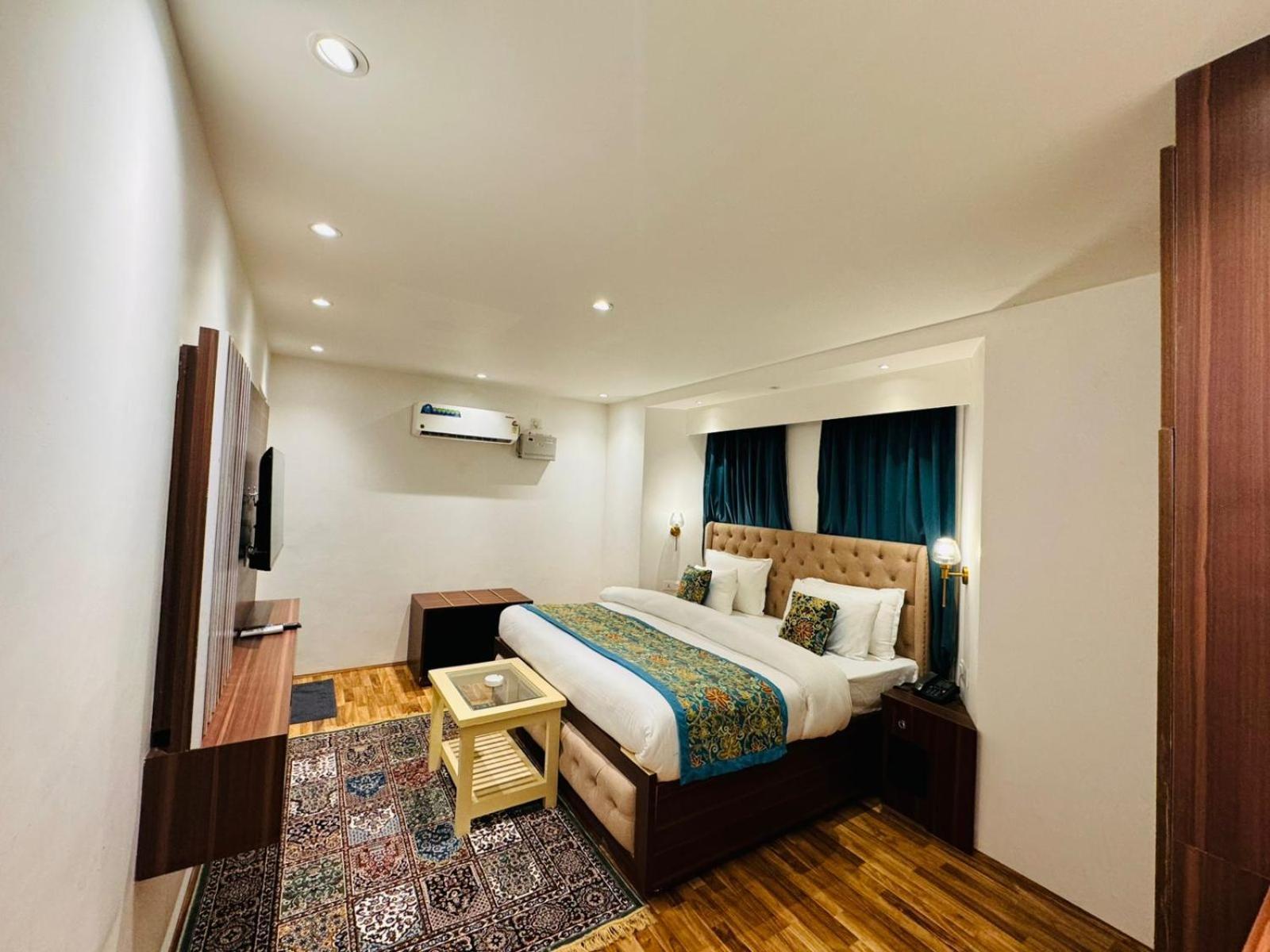Srīnagar De Elaaf The Luxury Stay מראה חיצוני תמונה