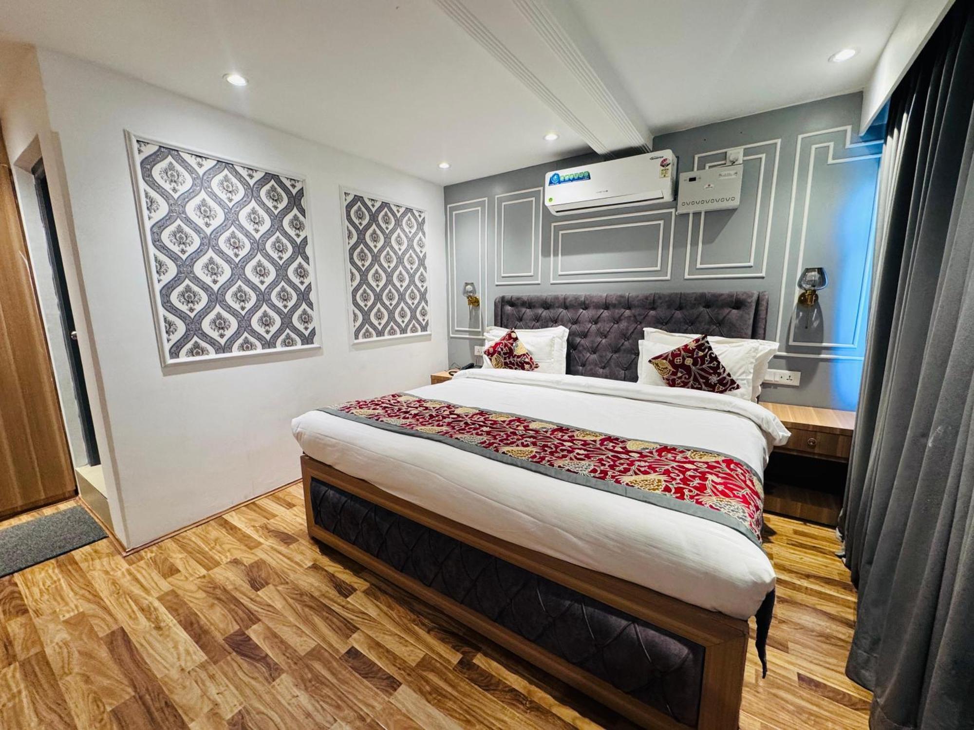 Srīnagar De Elaaf The Luxury Stay מראה חיצוני תמונה