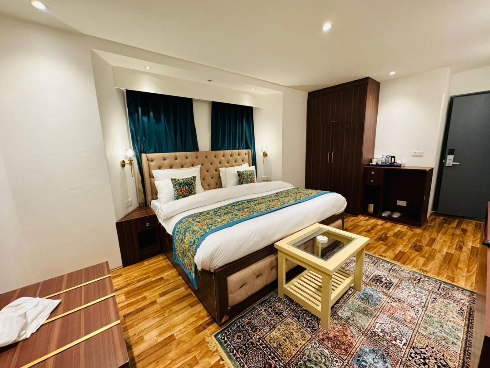 Srīnagar De Elaaf The Luxury Stay מראה חיצוני תמונה