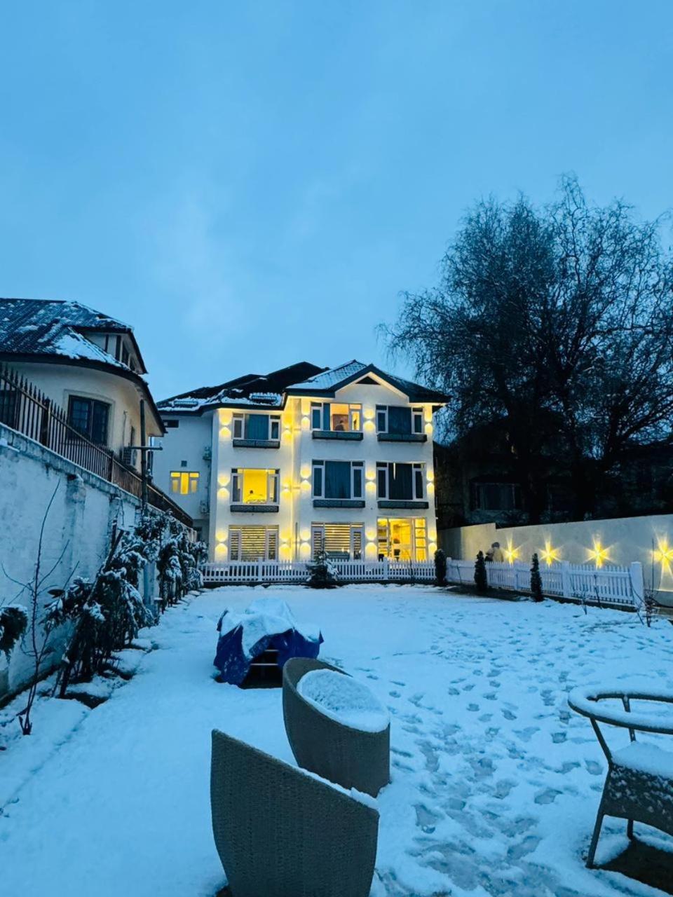 Srīnagar De Elaaf The Luxury Stay מראה חיצוני תמונה